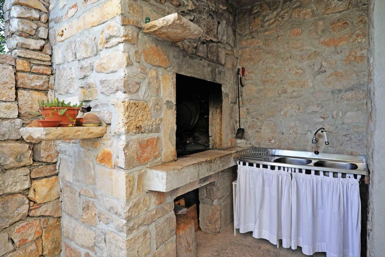 Apartment Stari Murter Buitenkant foto